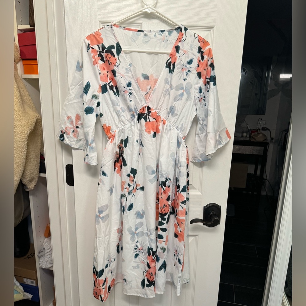 Spring dress - Picture 1 of 2